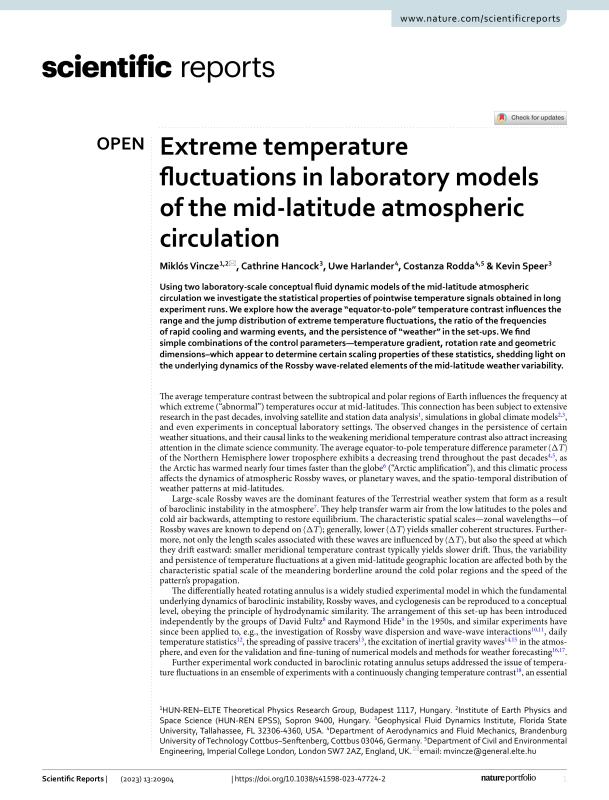 Extreme temperature fluctuations in laboratory models of the mid‑latitude atmospheric circulation